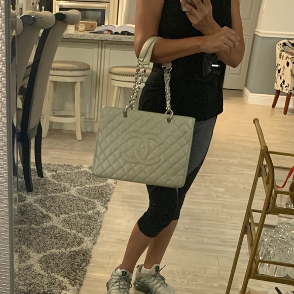 Chanel Tote bag pearl color with silver - Picture 8 of 8